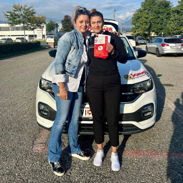 Wir gratulieren unseren neuen Führerscheinbesitzern der praktischen Prüfung 27.09.2023 sehr ♥️-lich zur bestandenen Führerscheinprüfung! Ihr seid spitze! 🤩 Wir bedanken uns für euer Vertrauen und wünschen eine gute & sichere Fahrt. Weitere Bilder folgen … #fahrschulesommer #fahrschule #villach #fahrschulevillach #führerschein #praktischeprüfung #praktischeprüfungbestanden #herzlichenglückwunsch #ihrseidspitze #gutefahrt #sicherefahrt