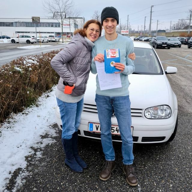 🤩 Praktische Prüfung 06.12.2023 🤩 Ihr seid spitze! 👌🏼👍🏼 Wir gratulieren euch sehr herzlich zum Führerschein und wünschen allzeit gute Fahrt! Weitere Bilder folgen. 😊#fahrschulesommer #fahrschulevillach #führerschein #klasseb #bl17 #bdual #praktischeprüfungbestanden #herzlichenglückwunsch #ihrseidspitze #gutefahrt #sicherefahrt