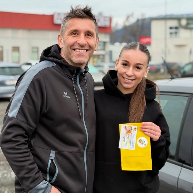 🤩 Unsere neuen Führerscheinbesitzer der November-Prüfungen - Teil 2! 🤩 Herzlichen Glückwunsch! Ihr habt die praktische Prüfung mit Bravour bestanden, wir sind stolz auf euch. 👍🏼🥳 Danke für euer Vertrauen in unsere Ausbildung & allzeit gute Fahrt. #fahrschulesommer #fahrschulevillach #führerschein #führerscheinvillach #praktischeprüfungbestanden #ihrseidspitze #herzlichenglückwunsch #allzeitgutefahrt